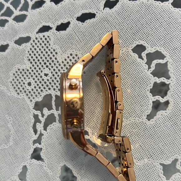 Like new Michael Kor watch